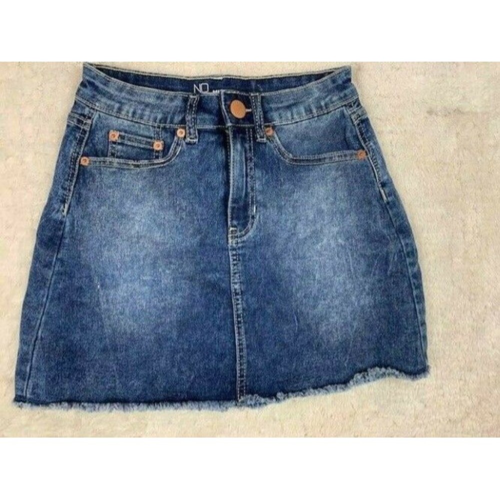 No Boundaries Size 3 Womens Skirt Denim Medium Wash Short Stretch Mid Rise